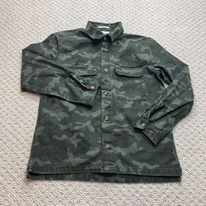 Urban Outfitters Camo Jacket Mens XS Green Oversized Fit Overshirt Button Up Top